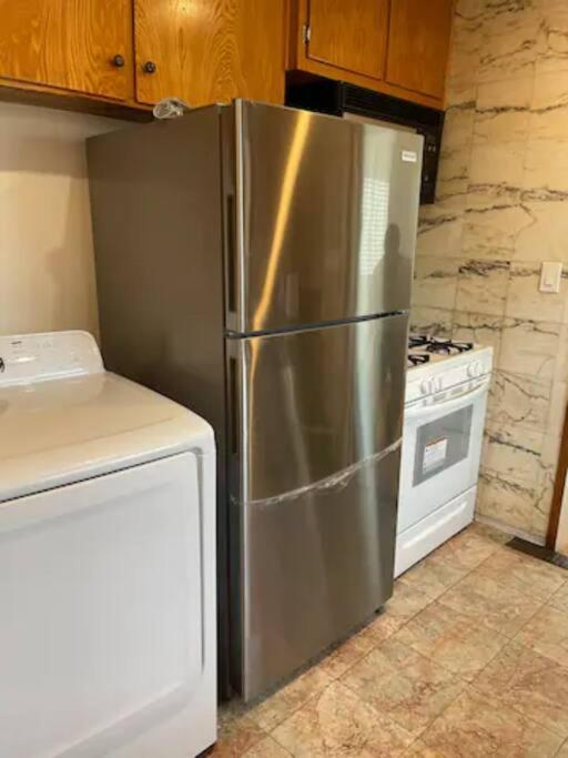 Spacious Two Bedroom In Santa Monica Los Angeles